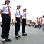 tianfu-square-policewomen-rollerskates-02 Chinese Policewomen Rollerblading 02
