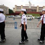 tianfu-square-policewomen-rollerskates-04 On The Beat In Tianfu Square