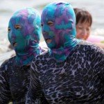 Face-Kini – Chinese Head Masks At The Beach
